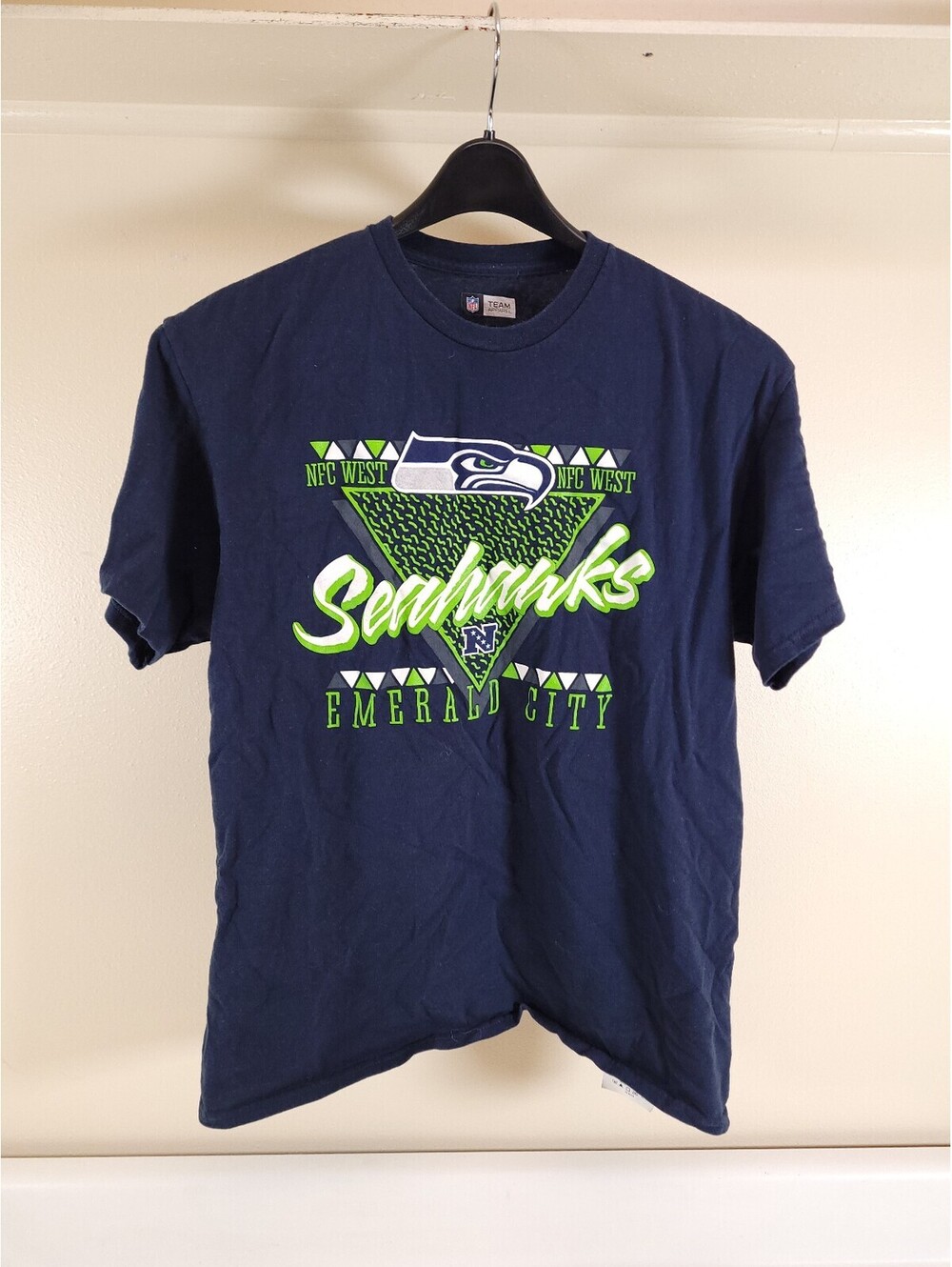 Seahawks t shirt mens large seattle seahawks Footbal team merch